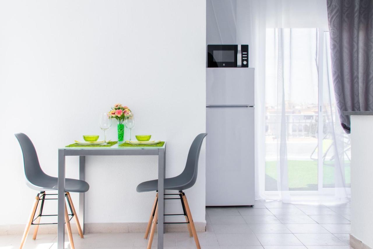 Dos Terrazas Apartment Torrevieja Bagian luar foto